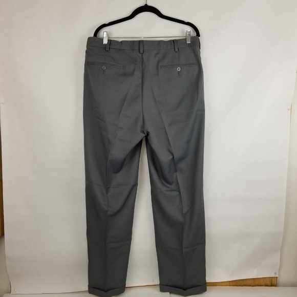 Jos. A. Banks David Leadbetter Traditional Fit Pleated Golf Pants Size 35x30 - Picture 2 of 3